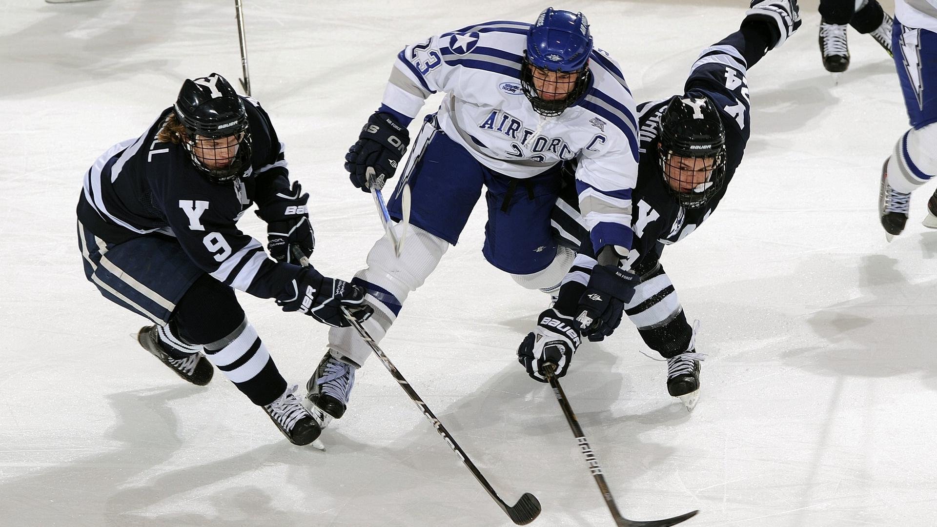 “极速突破”——突破极限的经典超车瞬间,突破极限视频
